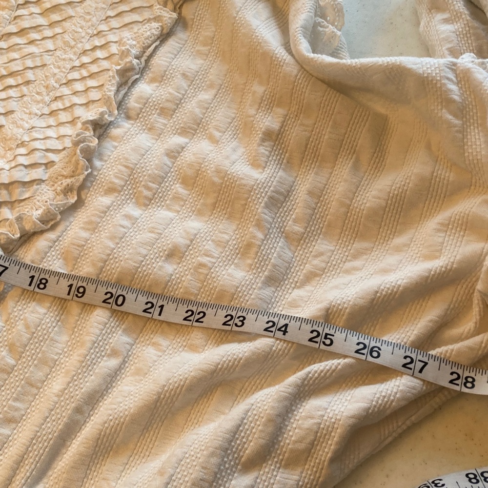 Free People Cream Ruffle Lace Pullover Cropped Top - Picture 11 of 12